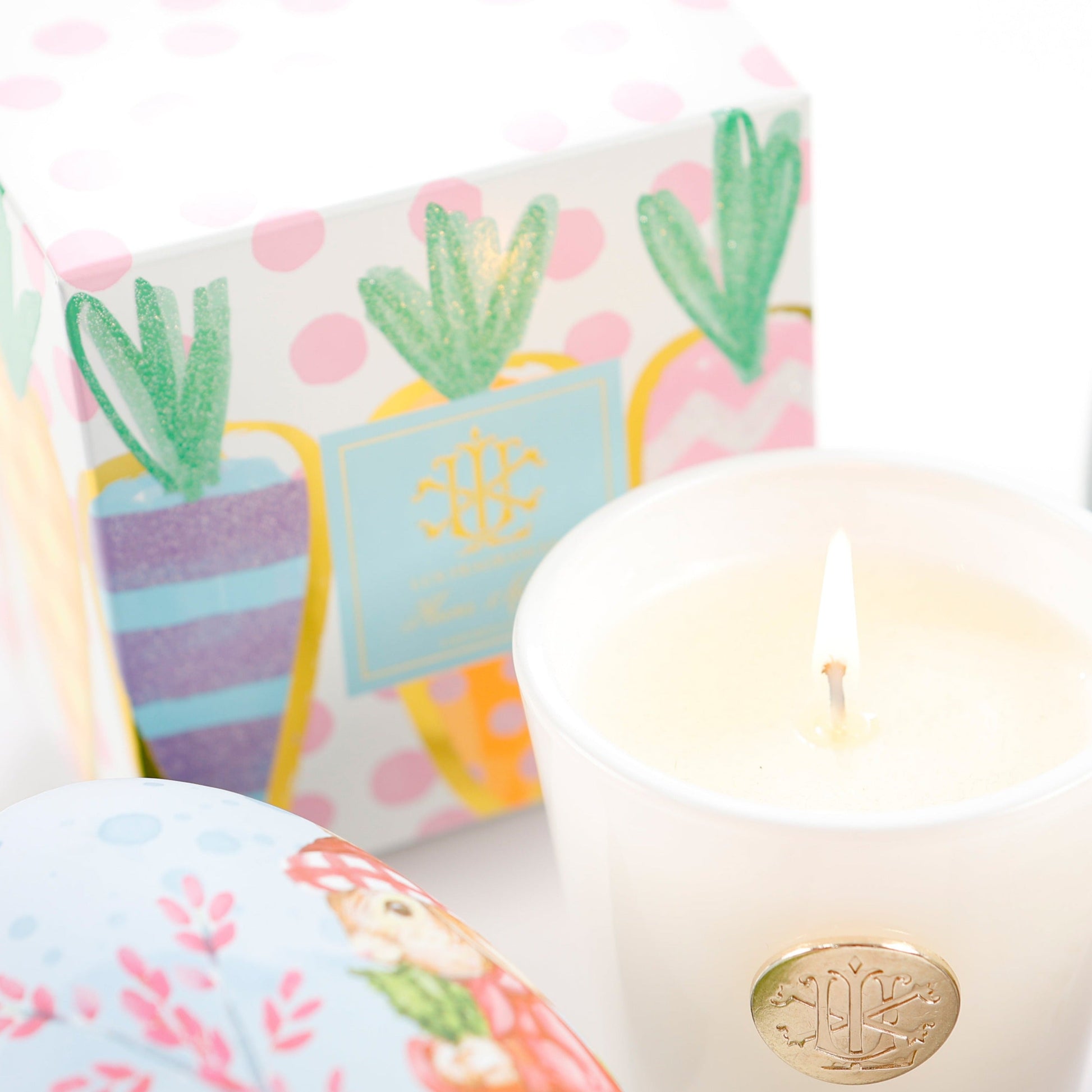 $15.00 min 6 - FLOWER MARKET 8OZ DESIGNER BOXED CANDLE